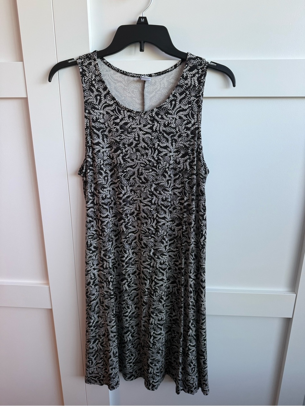 Old Navy Black and White Patterned Sleeveless A-line Dress - size L